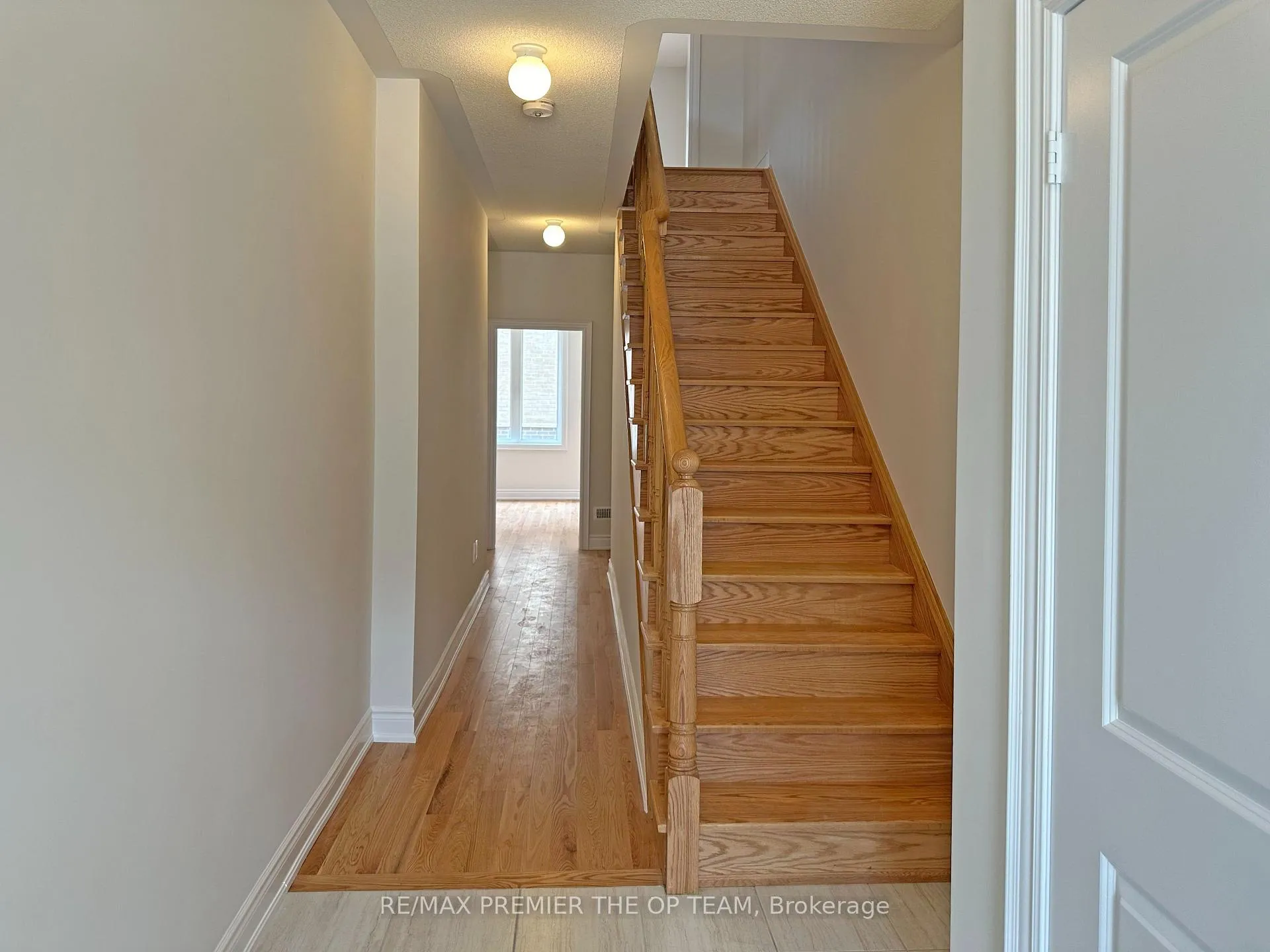 Photo 30 of 120 Tennant Circle, Vaughan, Vellore Village — HOMEH