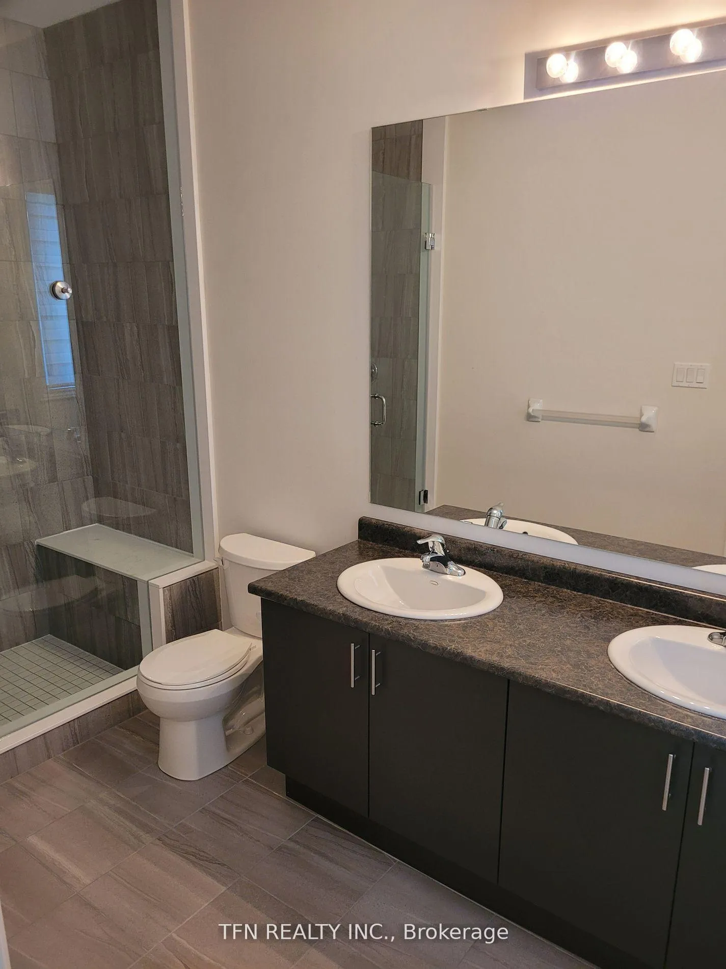 Photo 8 of 3213 Mosley Street, Wasaga Beach — HOMEH
