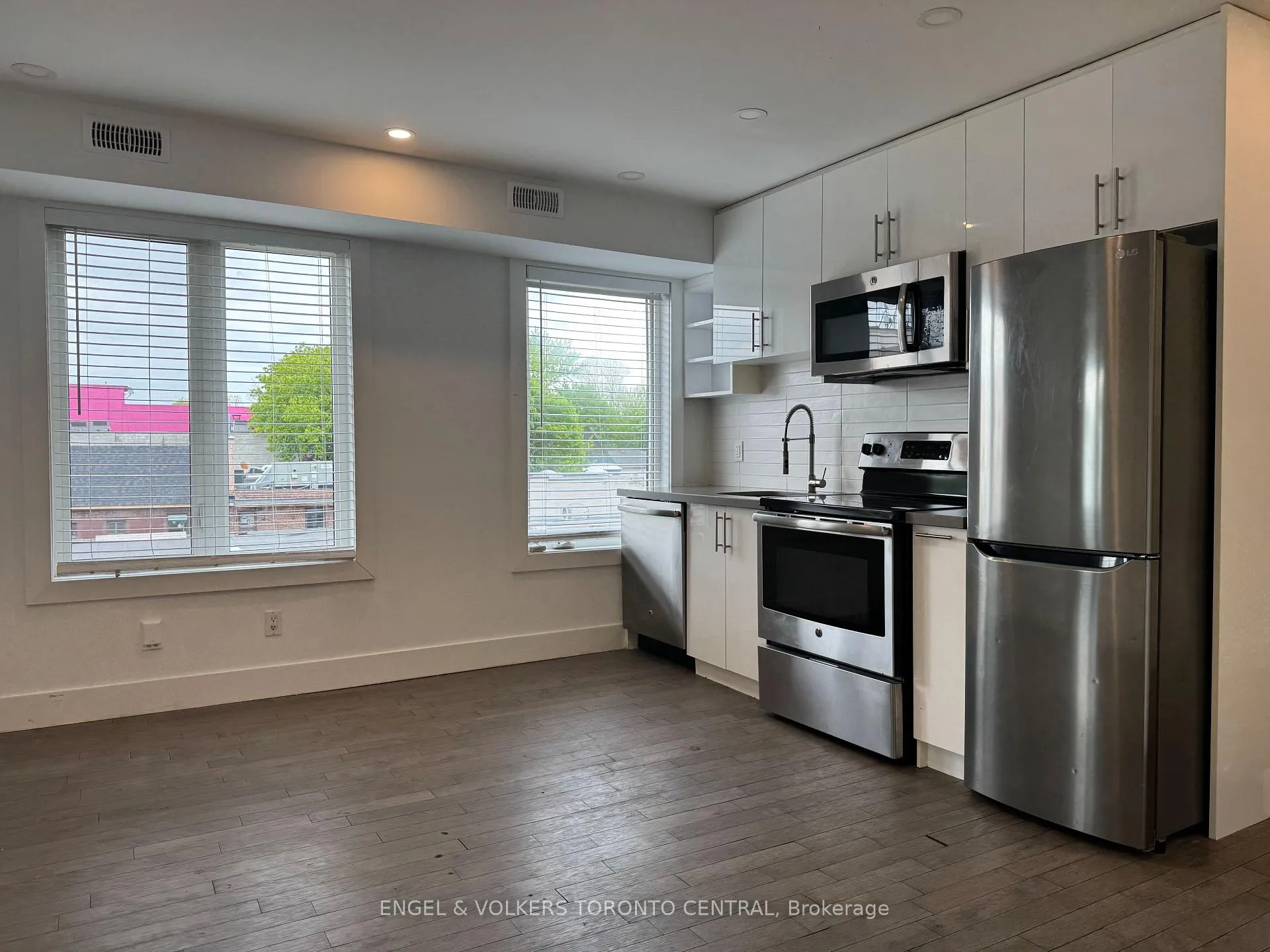 Photo 1 of Unit 1, 1415 Gerrard Street E, Toronto, Greenwood-Coxwell — HOMEH