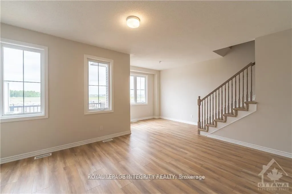 Photo 4 of 2014 Leinster Circle, Ottawa, Stittsville (North) — HOMEH
