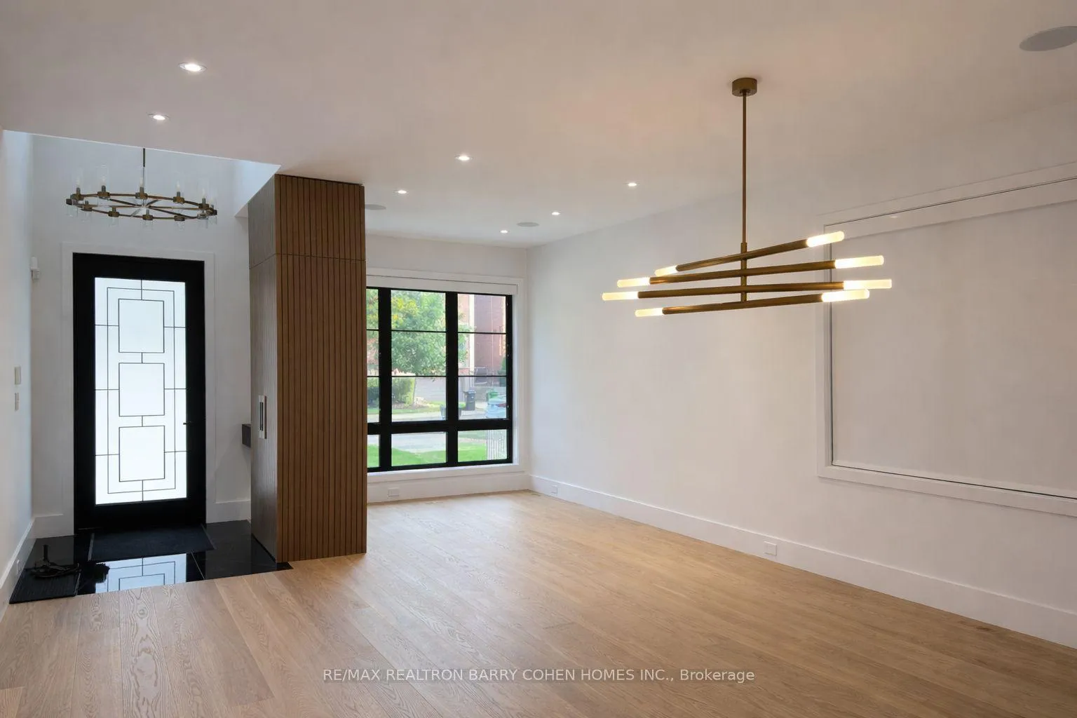 Photo 4 of 599 Castlefield Avenue, Toronto, Forest Hill North — HOMEH