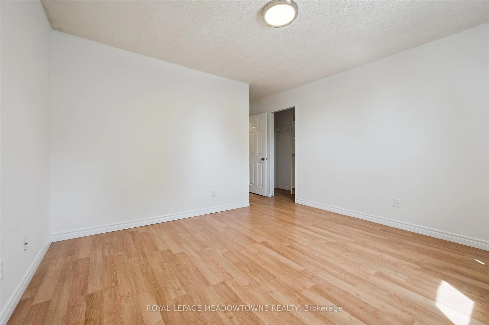 Photo 19 of 77 Pinemeadow Crescent, Waterloo — HOMEH