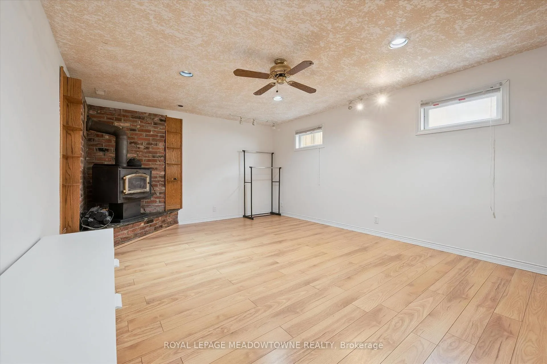 Photo 22 of 77 Pinemeadow Crescent, Waterloo — HOMEH