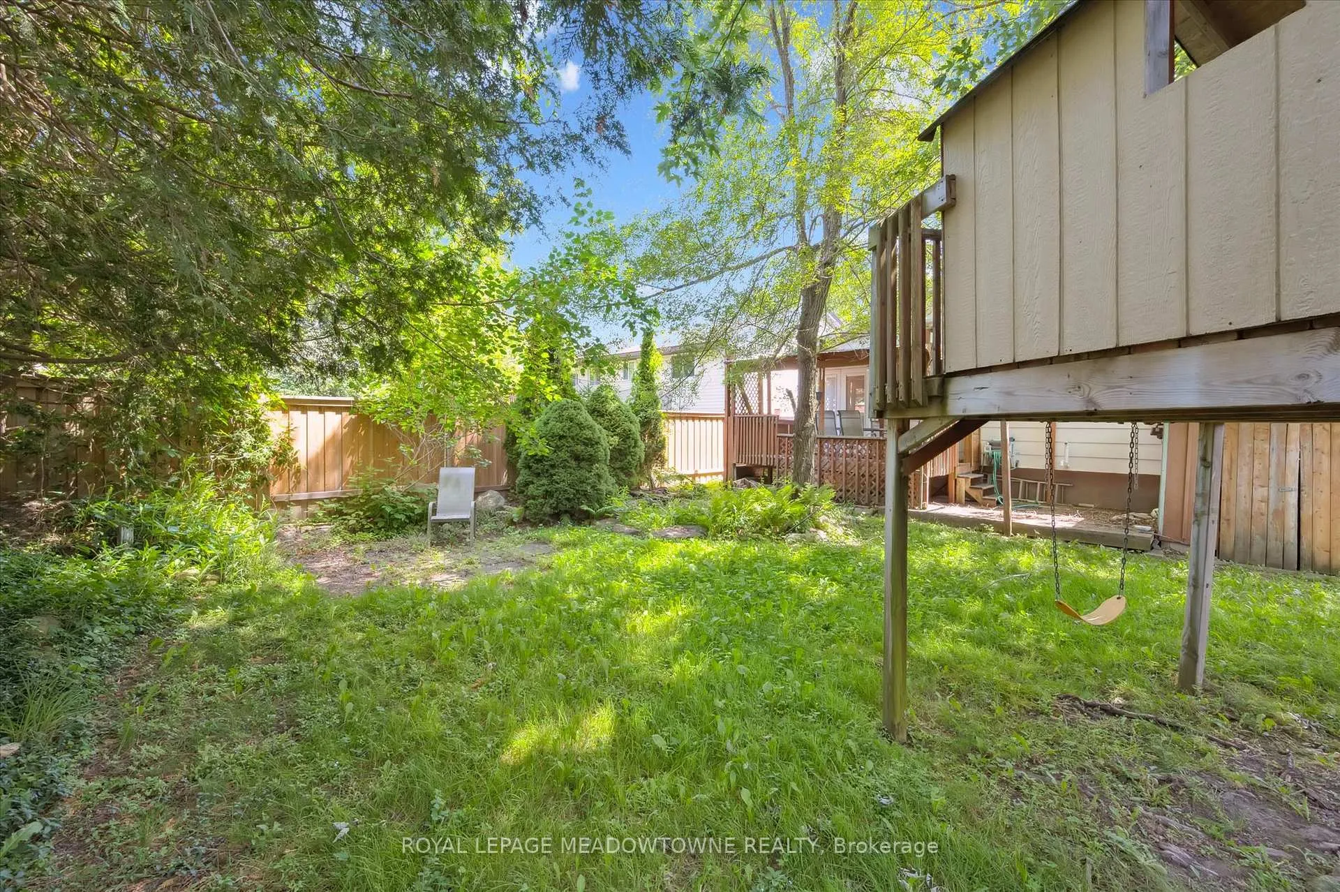 Photo 33 of 77 Pinemeadow Crescent, Waterloo — HOMEH