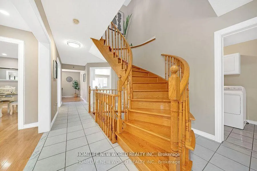 Photo 2 of Unit upper, 66 Macdermott Drive, Ajax, Central West — HOMEH