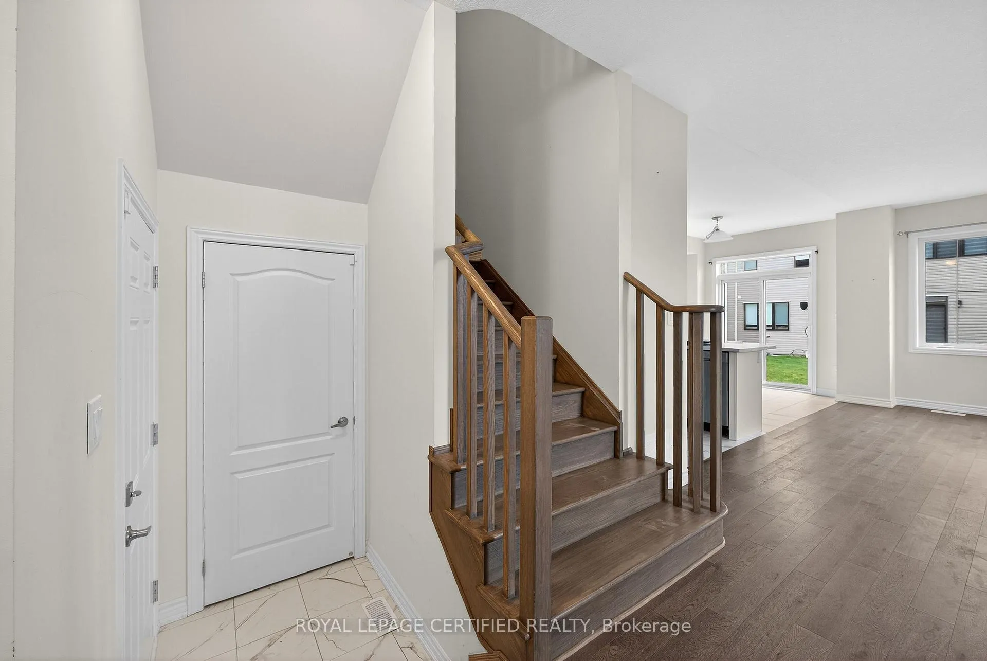 Photo 9 of 35 Concord Drive, Thorold, Rolling Meadows — HOMEH