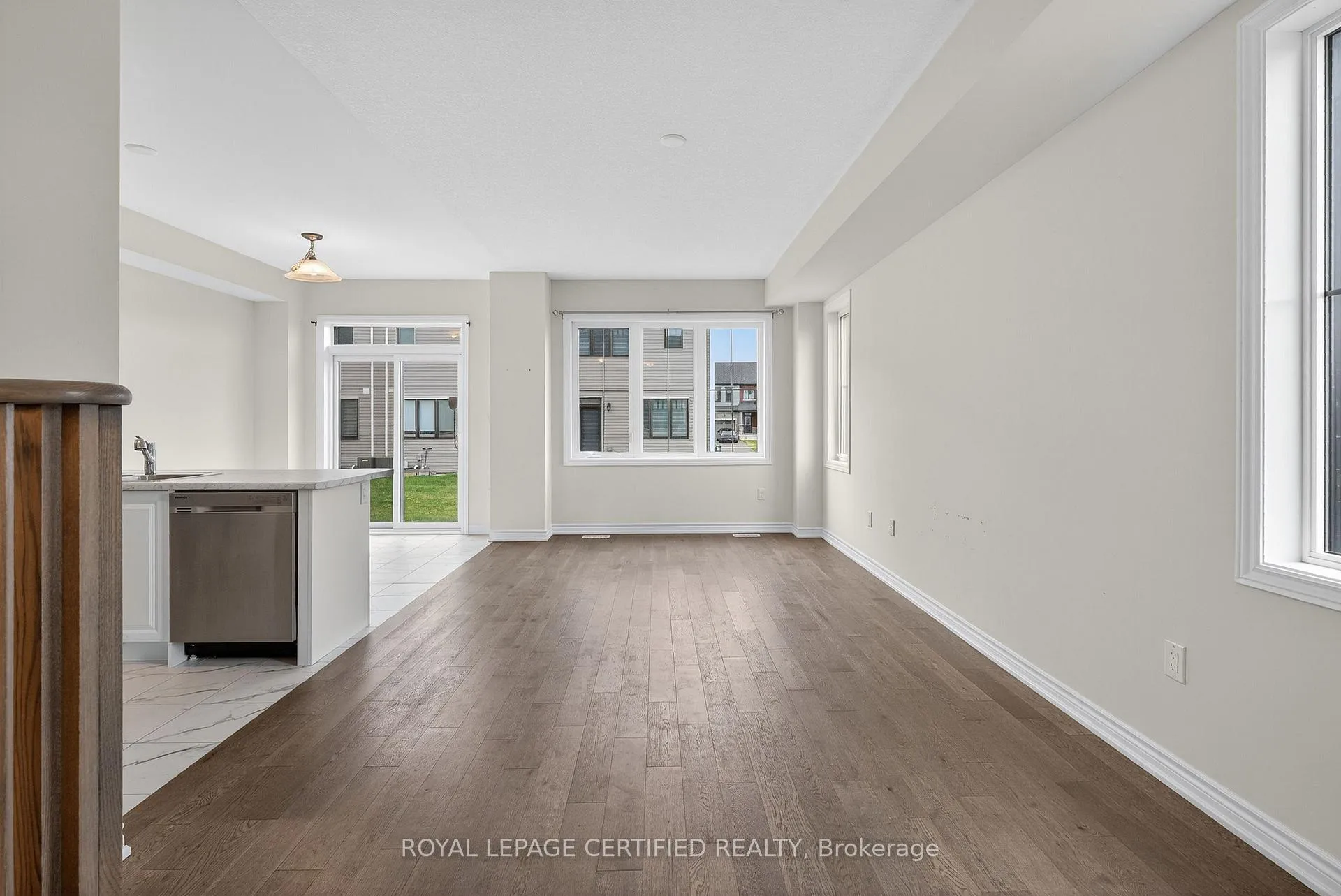 Photo 10 of 35 Concord Drive, Thorold, Rolling Meadows — HOMEH