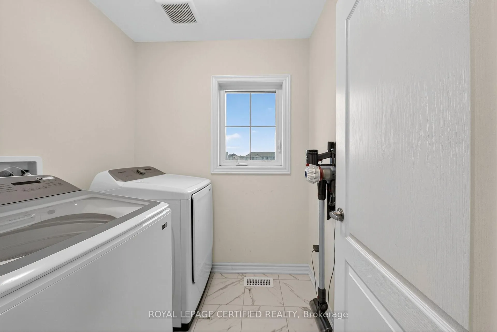 Photo 31 of 35 Concord Drive, Thorold, Rolling Meadows — HOMEH