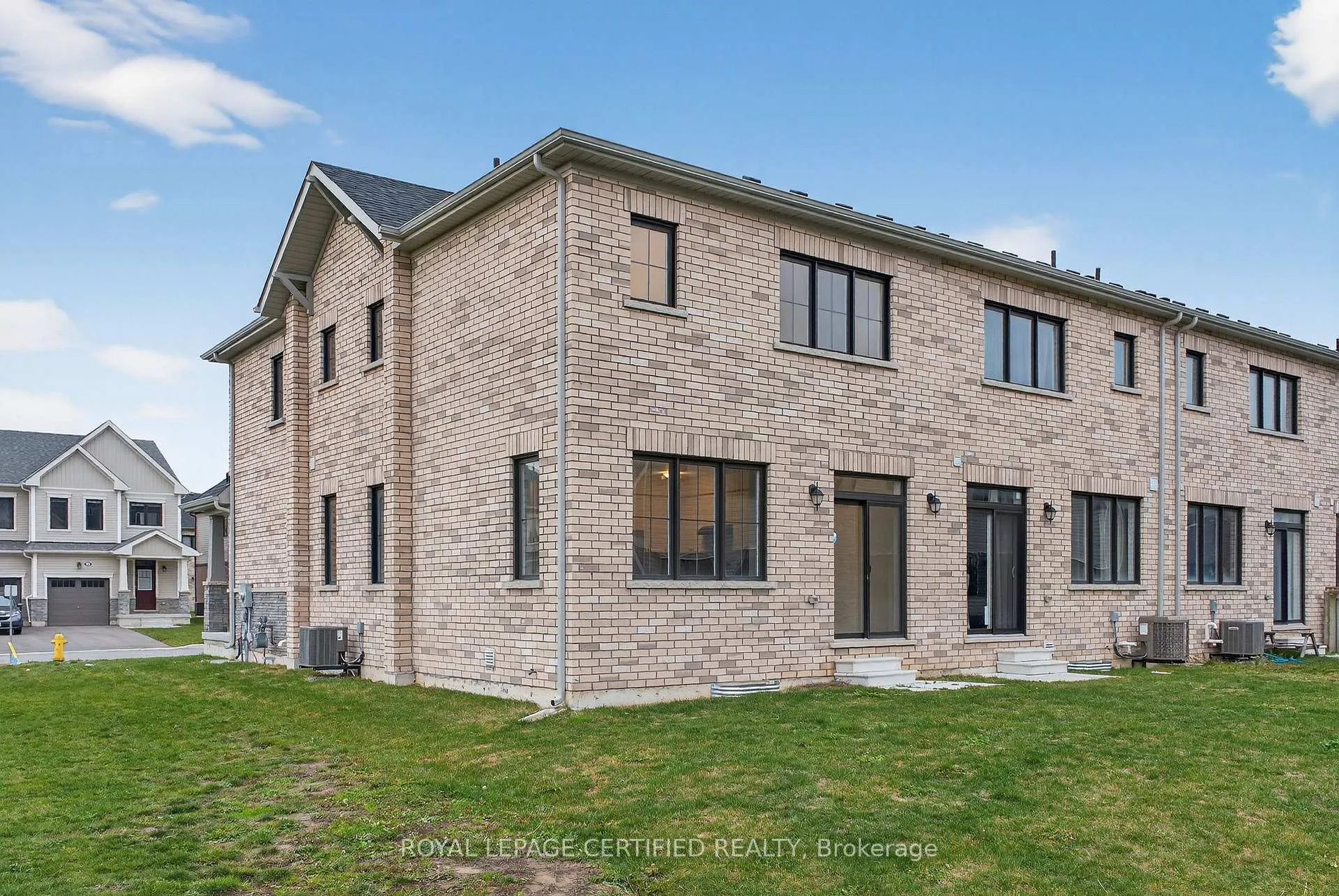 Photo 42 of 35 Concord Drive, Thorold, Rolling Meadows — HOMEH