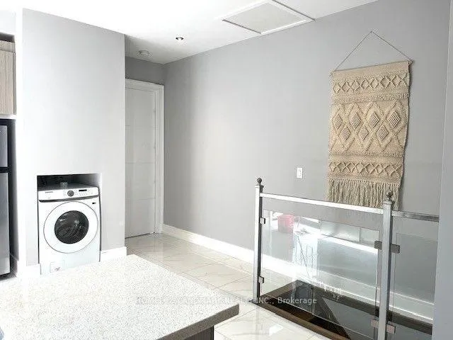Photo 1 of Unit Upper, 220 Ossington Avenue, Toronto, Trinity-Bellwoods — HOMEH