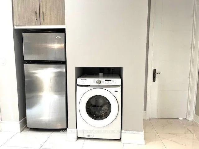 Photo 6 of Unit Upper, 220 Ossington Avenue, Toronto, Trinity-Bellwoods — HOMEH
