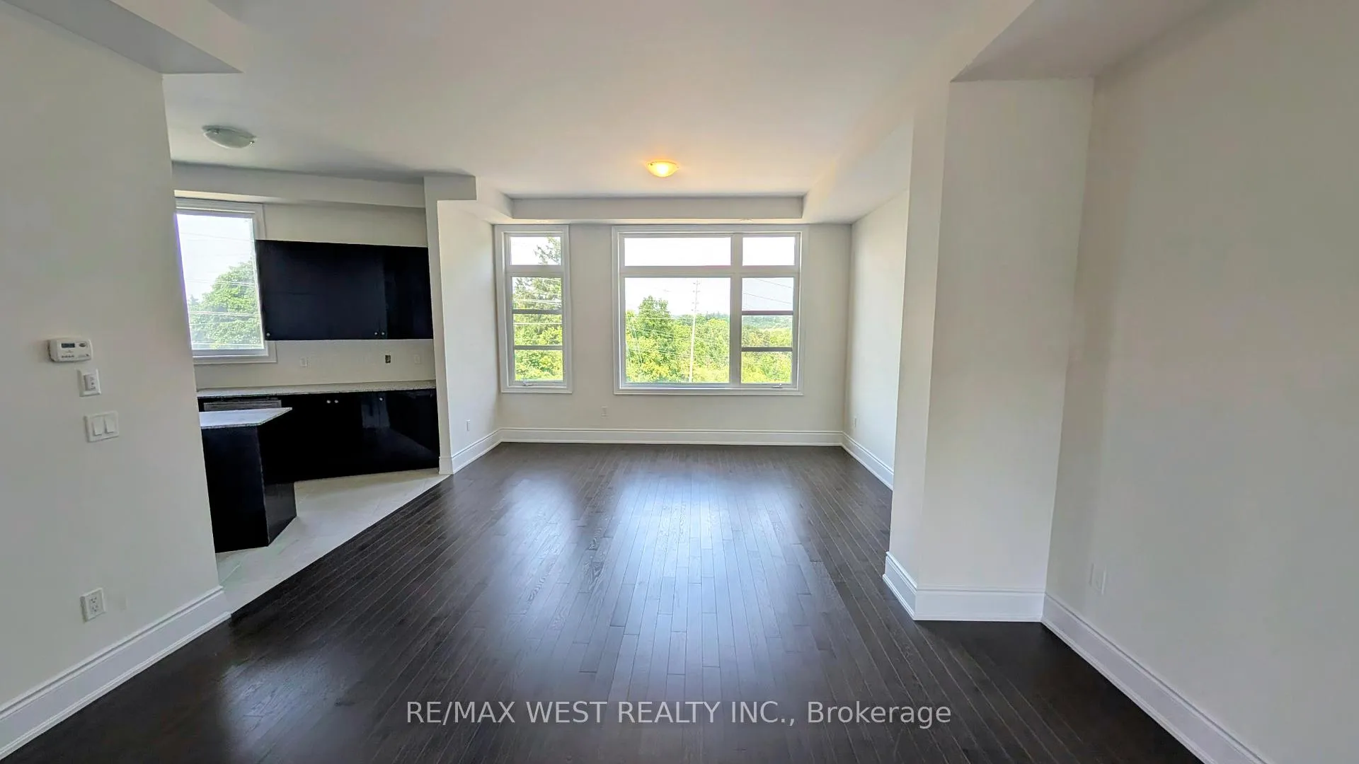 Photo 16 of 51 Inverary Crescent, Vaughan, Kleinburg — HOMEH