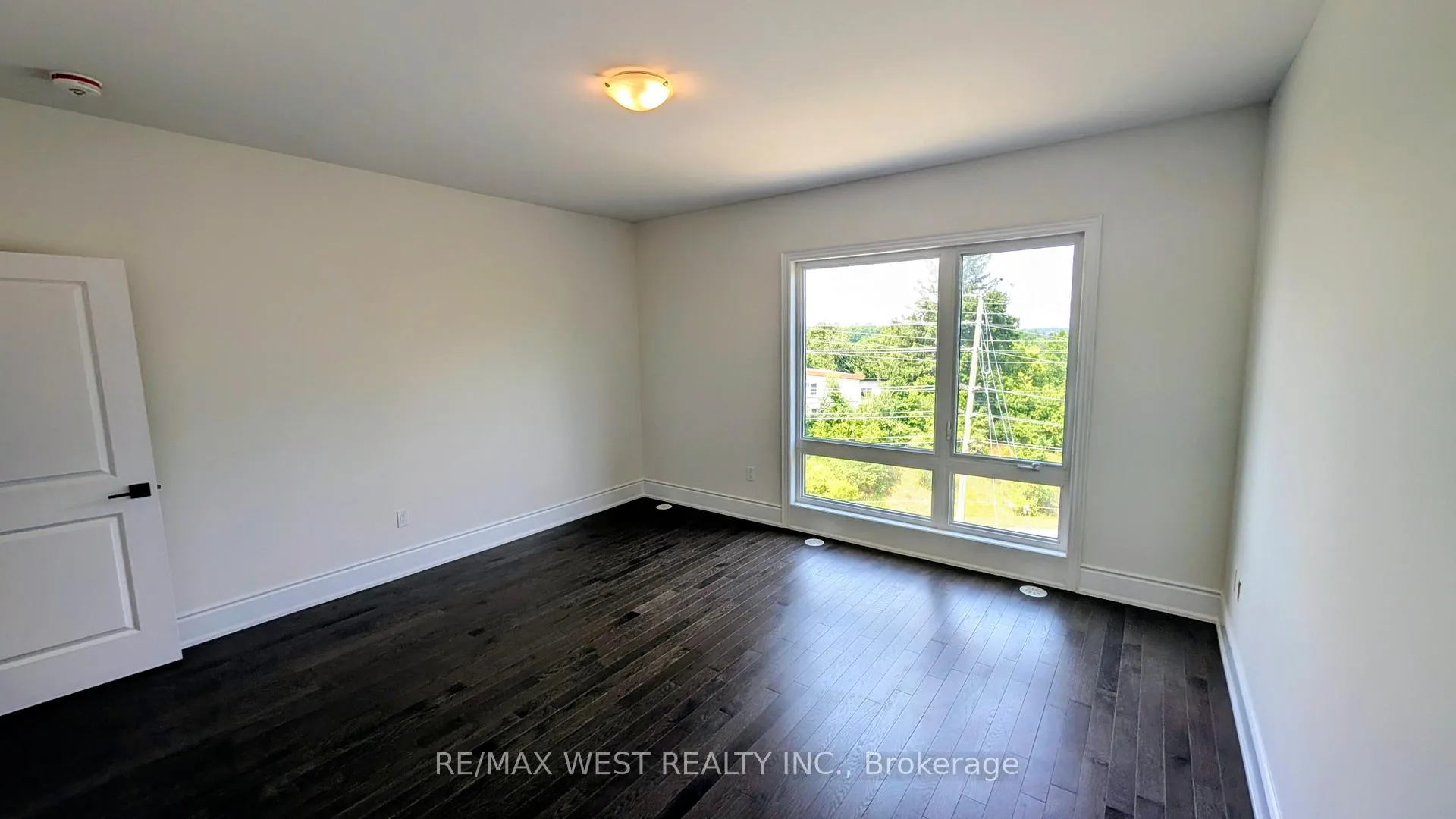 Photo 25 of 51 Inverary Crescent, Vaughan, Kleinburg — HOMEH
