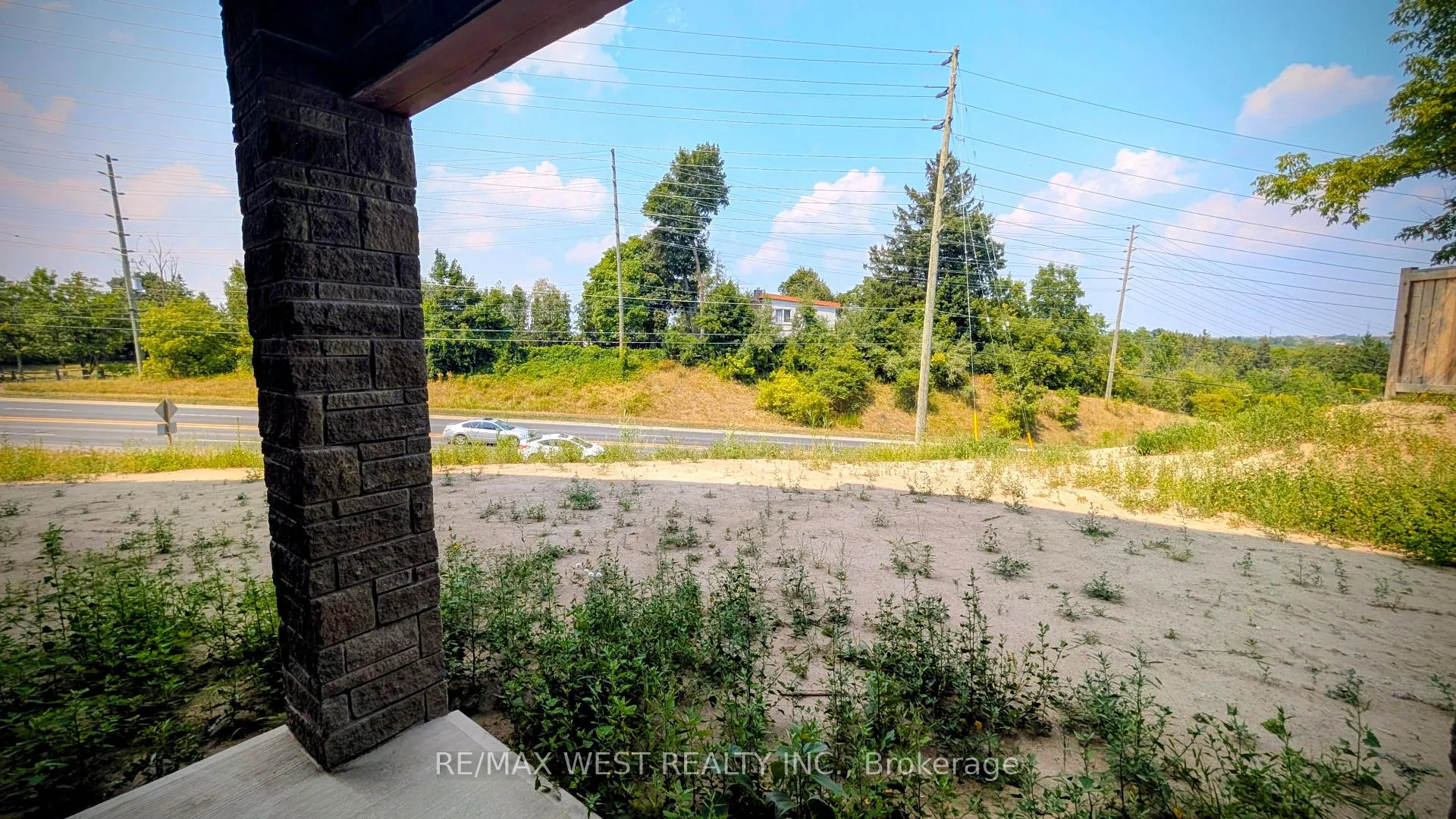 Photo 36 of 51 Inverary Crescent, Vaughan, Kleinburg — HOMEH