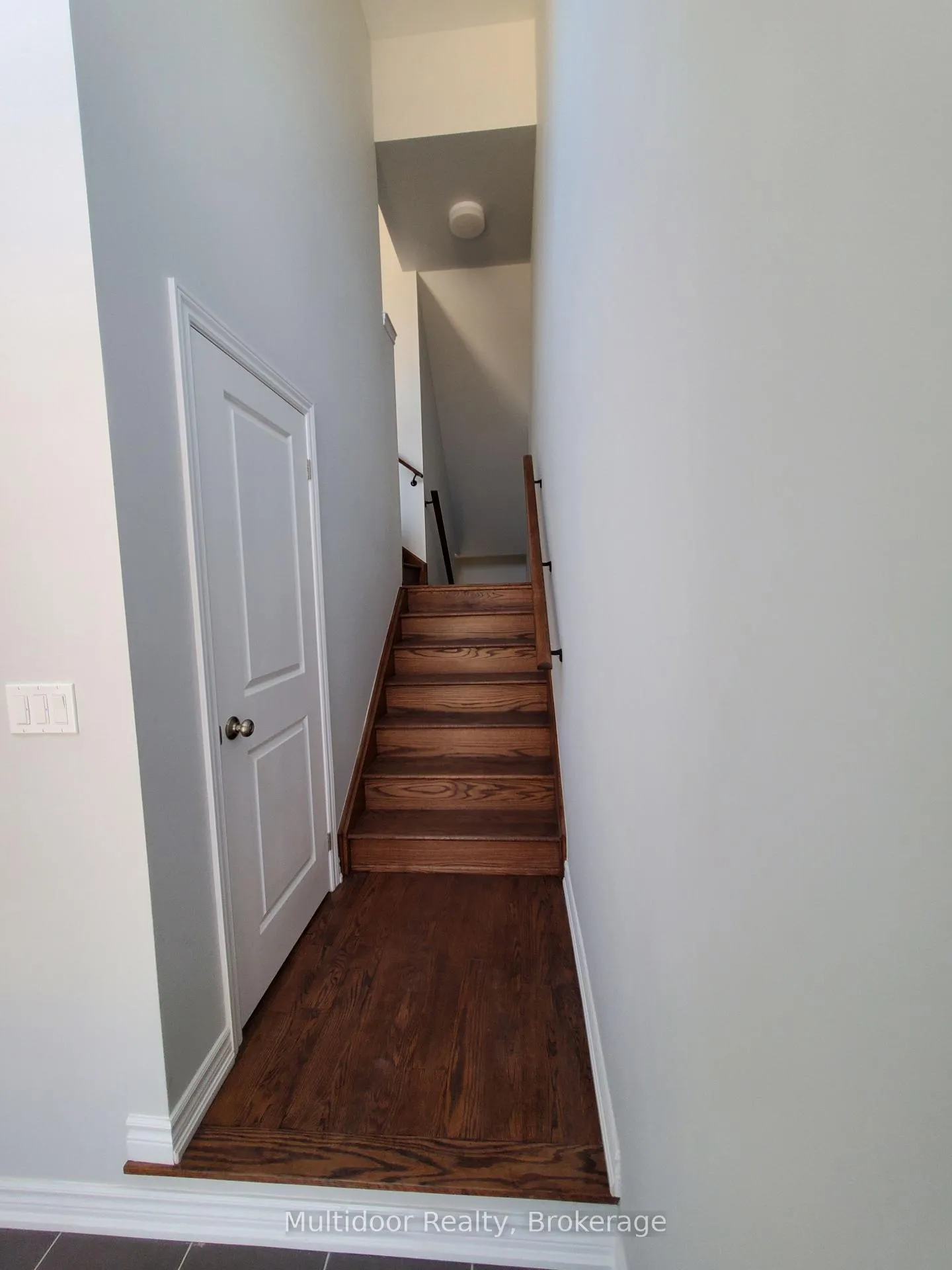 Photo 4 of 72 Douet Lane, Ajax, South East — HOMEH