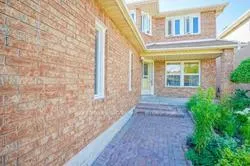 Photo 3 of 51 Cobbler Crescent, Markham, Raymerville — HOMEH