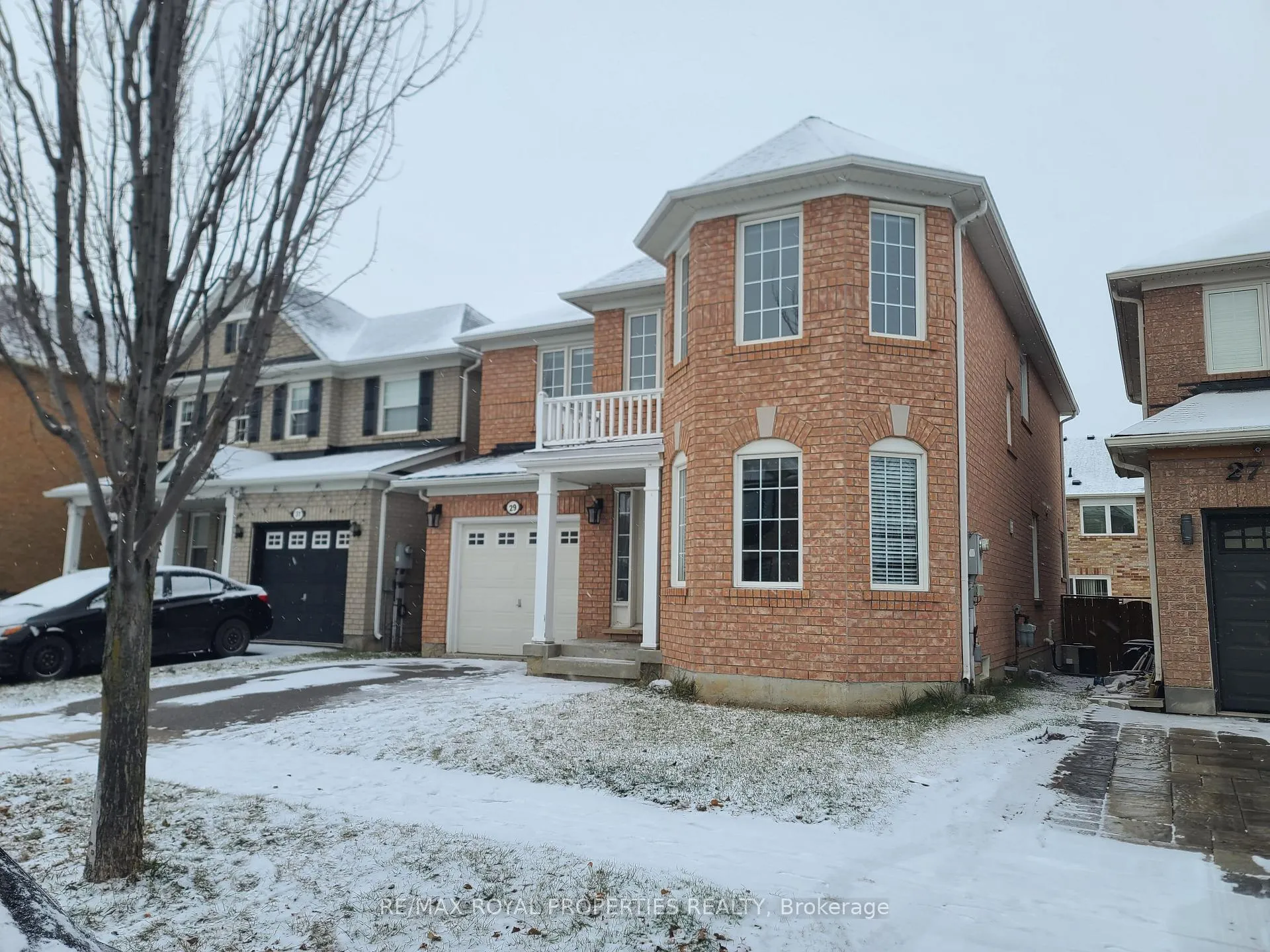 Photo 2 of 29 Roy Rainey Avenue, Markham, Wismer — HOMEH