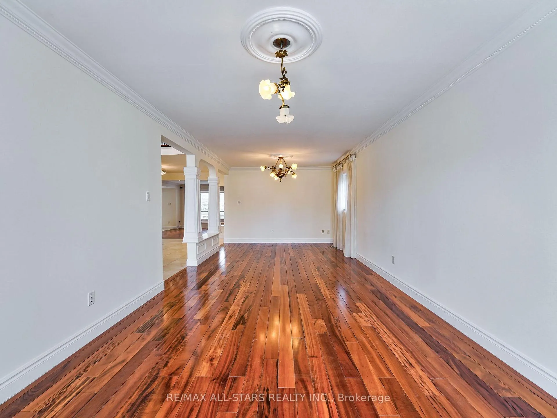 Photo 8 of 2227 Rodick Road, Markham, Cachet — HOMEH