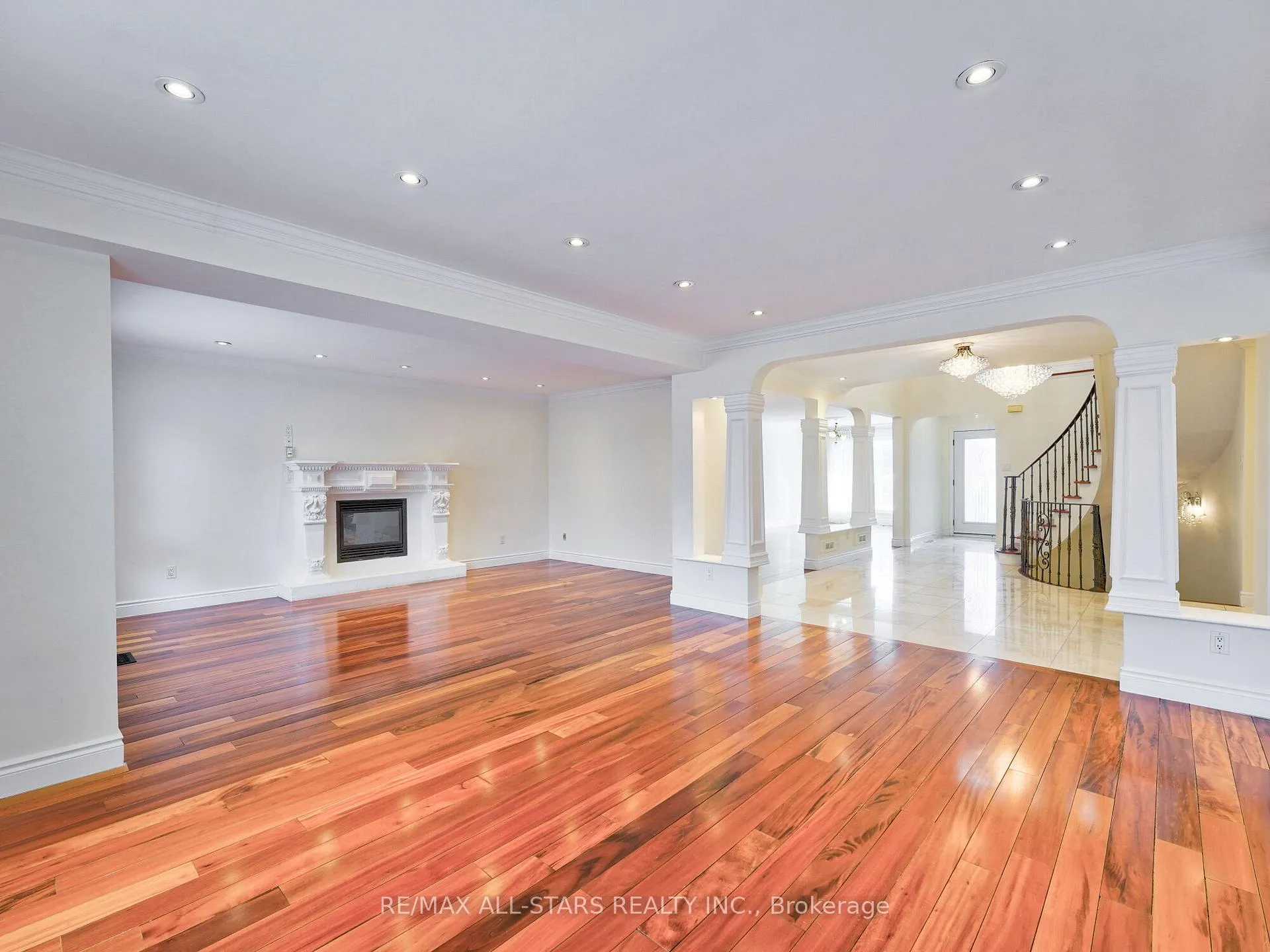 Photo 10 of 2227 Rodick Road, Markham, Cachet — HOMEH