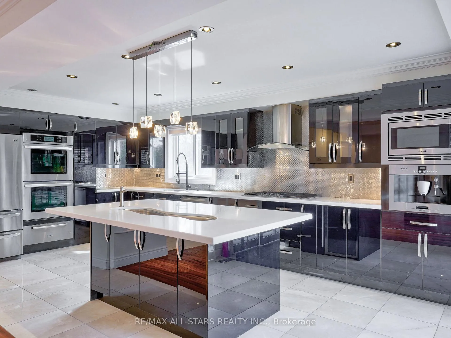 Photo 12 of 2227 Rodick Road, Markham, Cachet — HOMEH