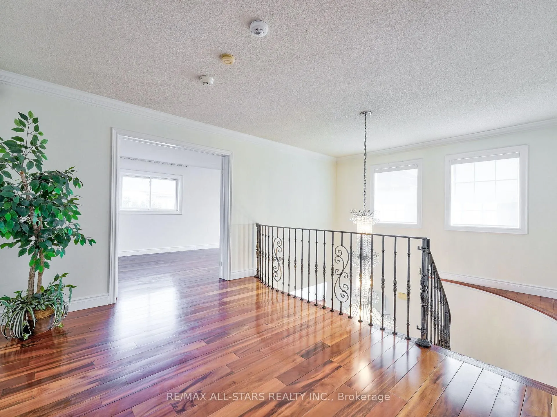 Photo 17 of 2227 Rodick Road, Markham, Cachet — HOMEH
