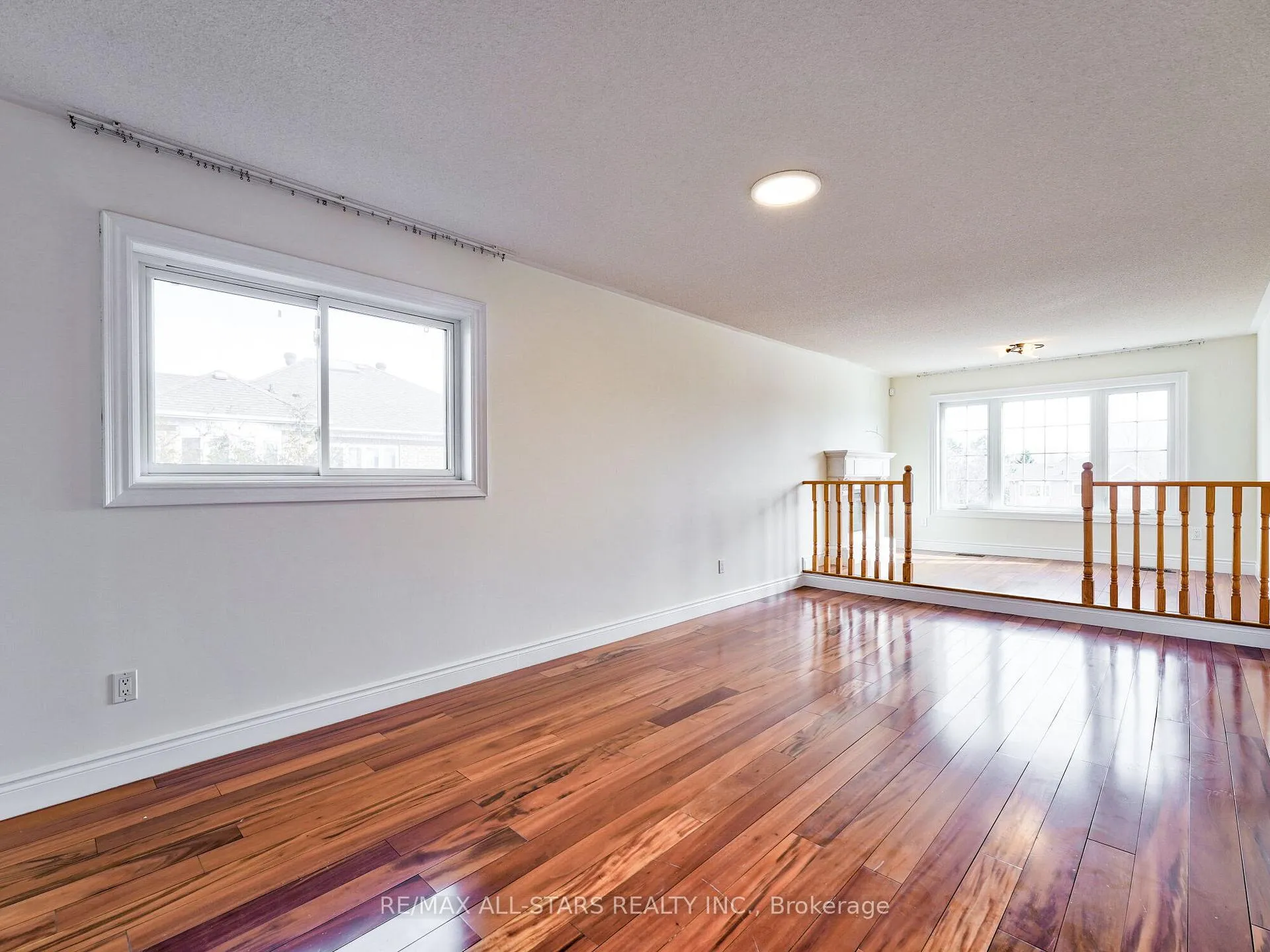 Photo 18 of 2227 Rodick Road, Markham, Cachet — HOMEH