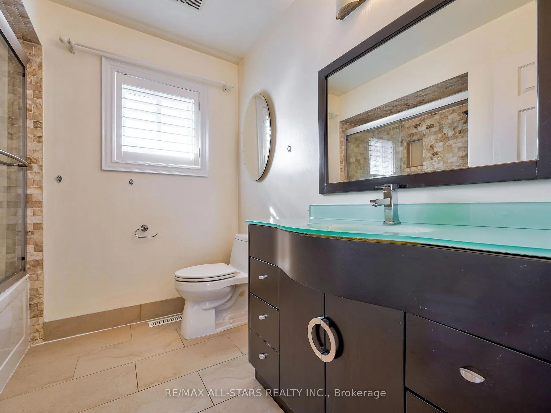 Photo 27 of 2227 Rodick Road, Markham, Cachet — HOMEH