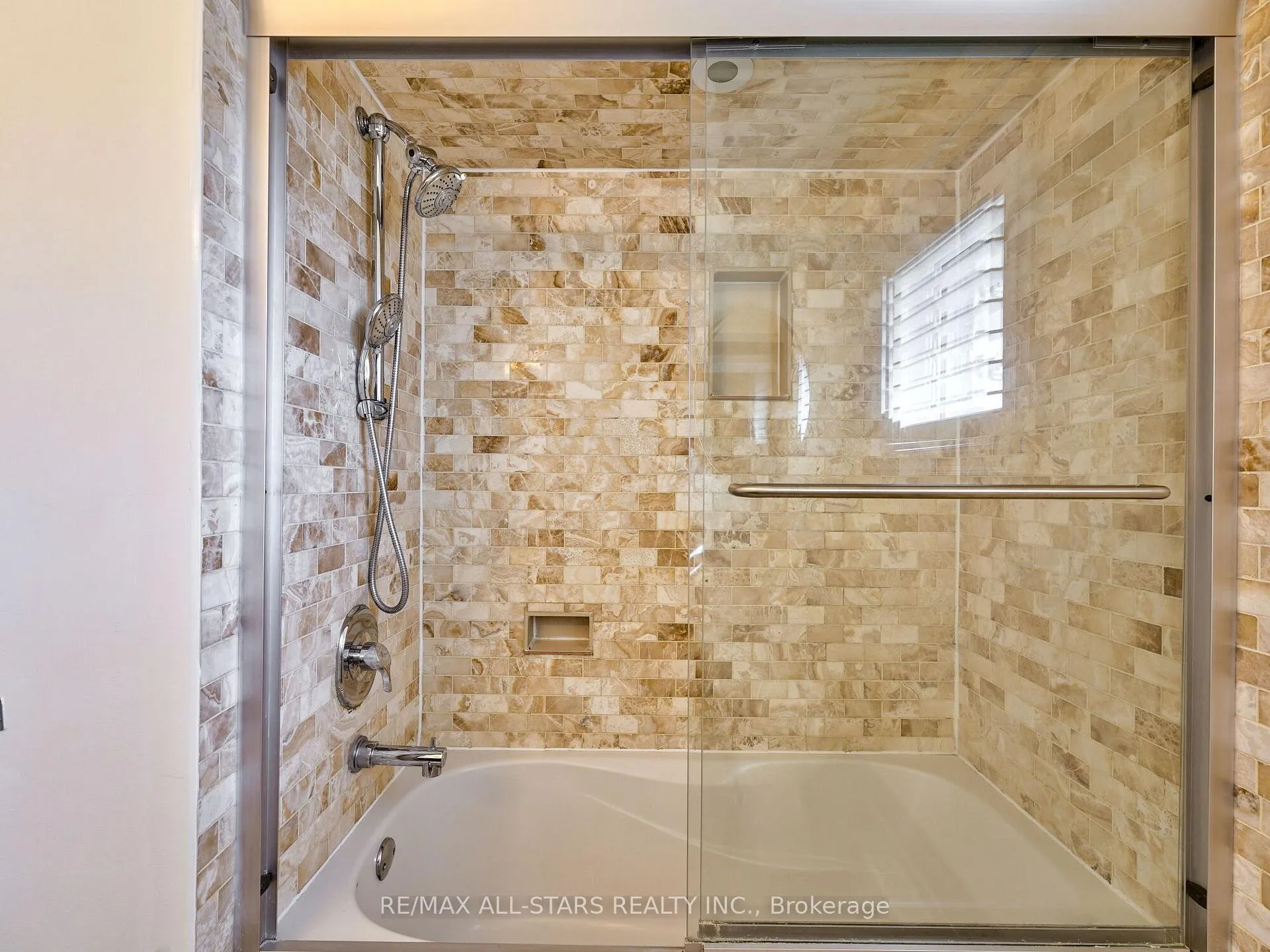 Photo 28 of 2227 Rodick Road, Markham, Cachet — HOMEH
