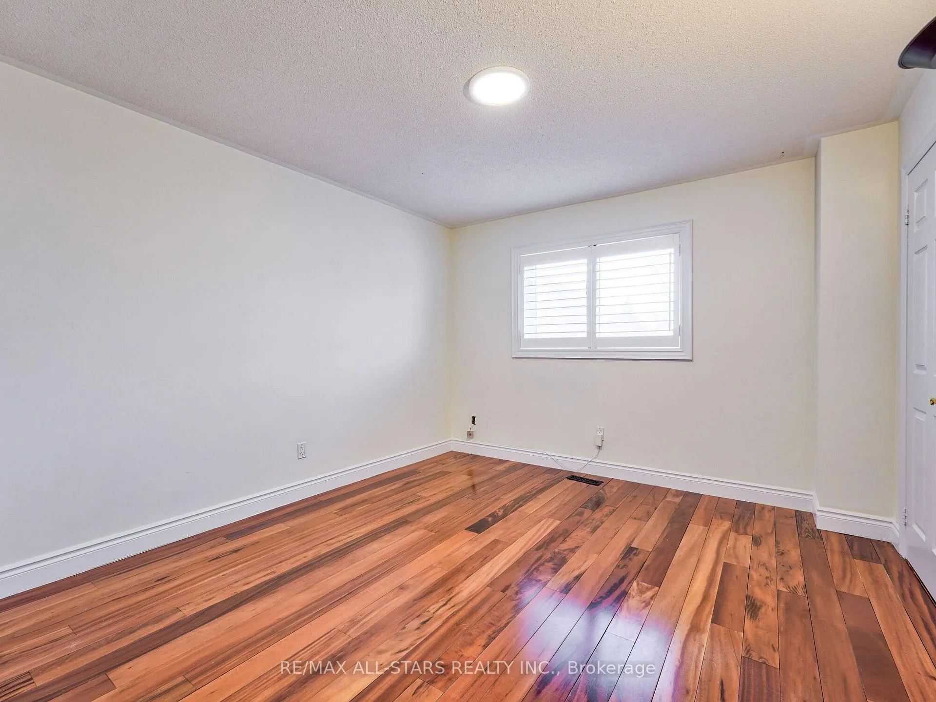Photo 29 of 2227 Rodick Road, Markham, Cachet — HOMEH