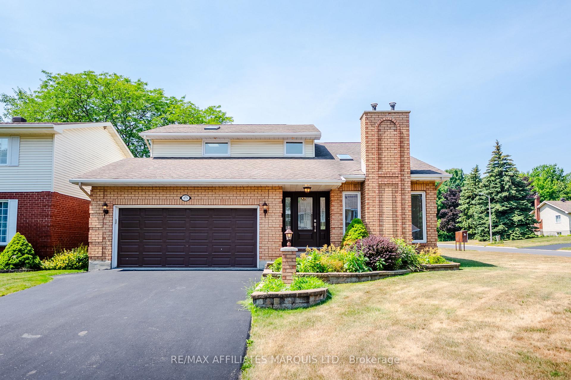 Photo 1 of 875 Kenyon Crescent, Cornwall — HOMEH