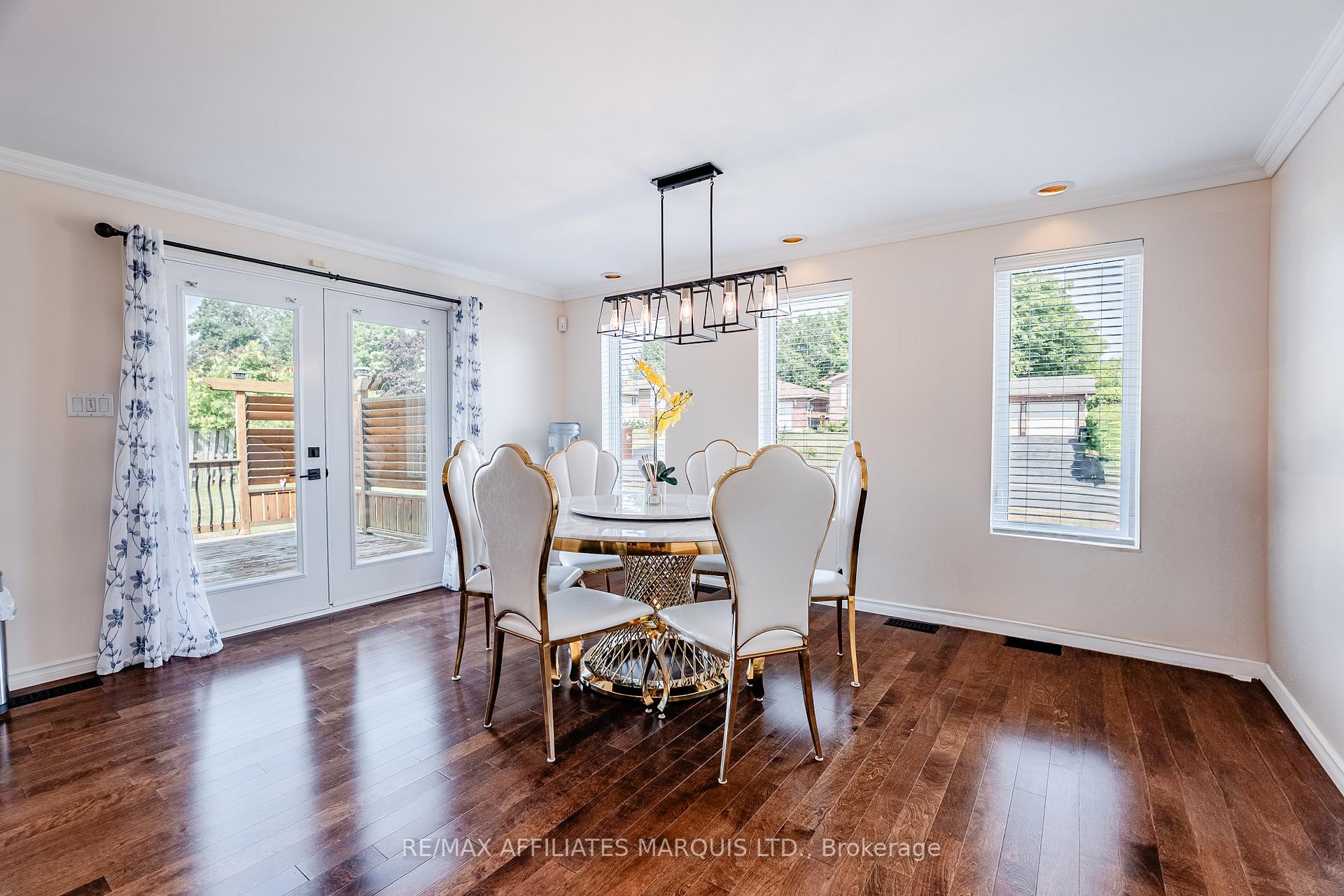 Photo 12 of 875 Kenyon Crescent, Cornwall — HOMEH