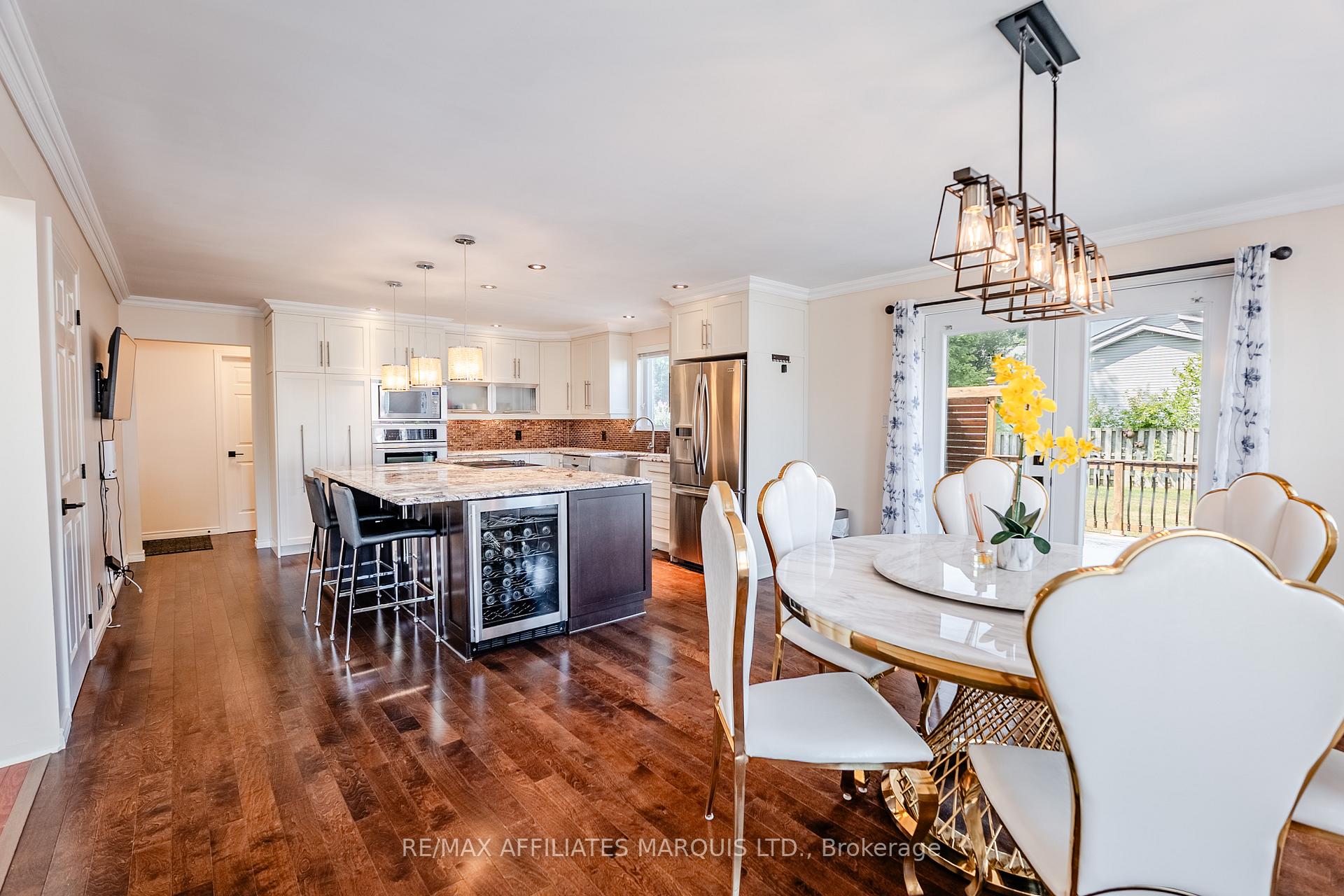 Photo 14 of 875 Kenyon Crescent, Cornwall — HOMEH