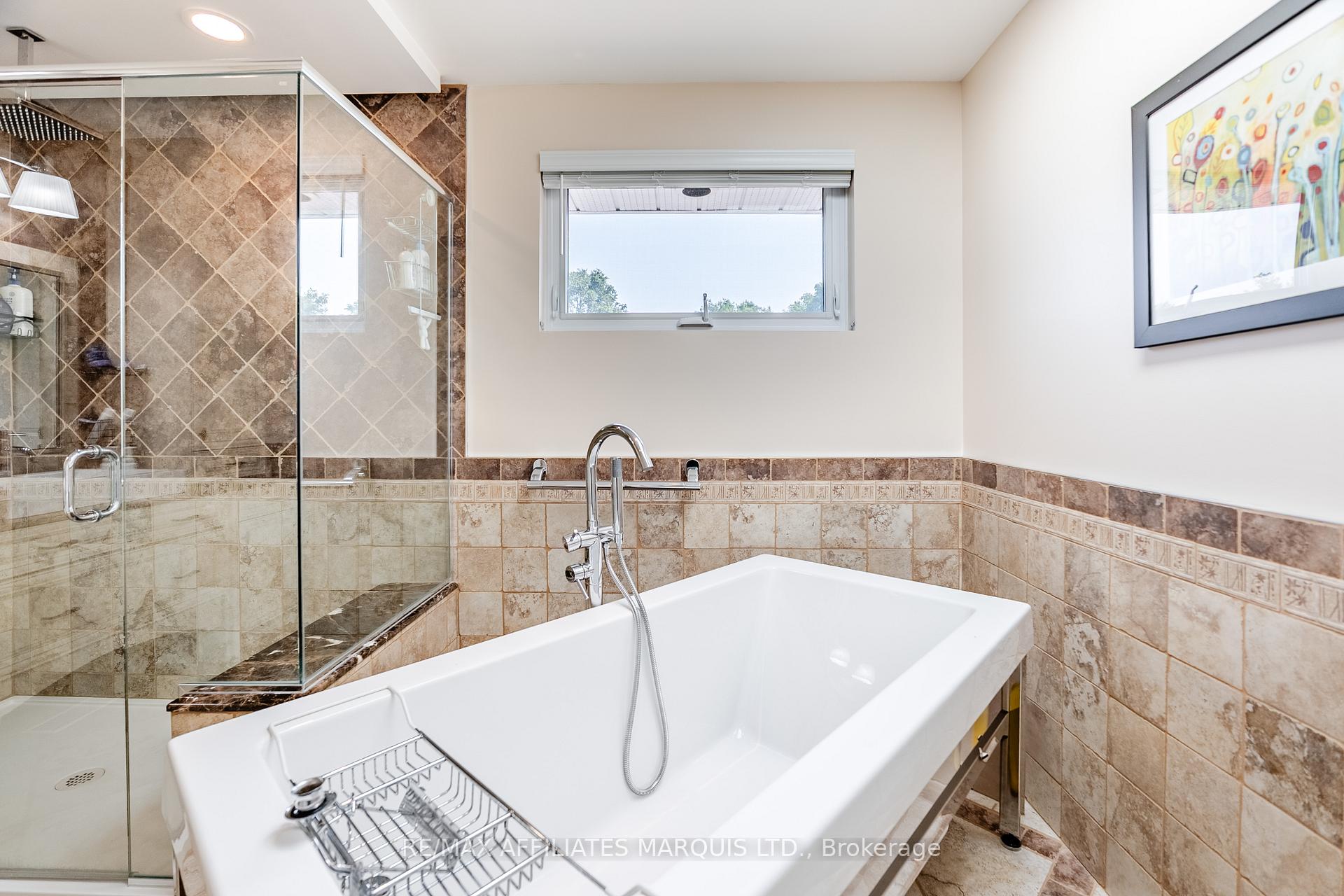 Photo 44 of 875 Kenyon Crescent, Cornwall — HOMEH