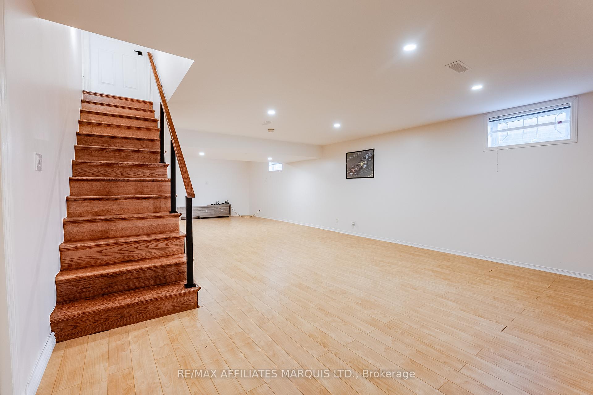 Photo 46 of 875 Kenyon Crescent, Cornwall — HOMEH
