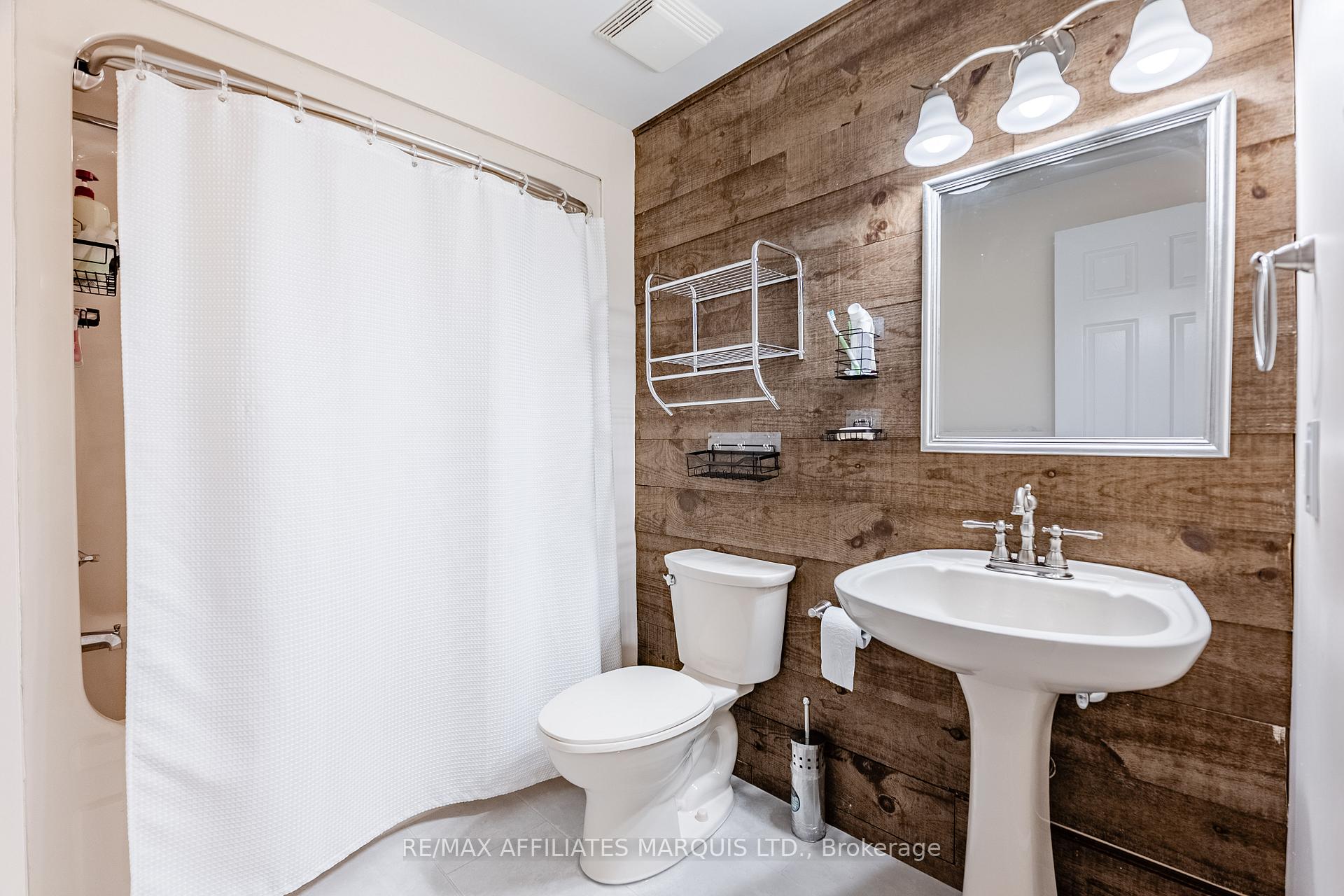 Photo 48 of 875 Kenyon Crescent, Cornwall — HOMEH