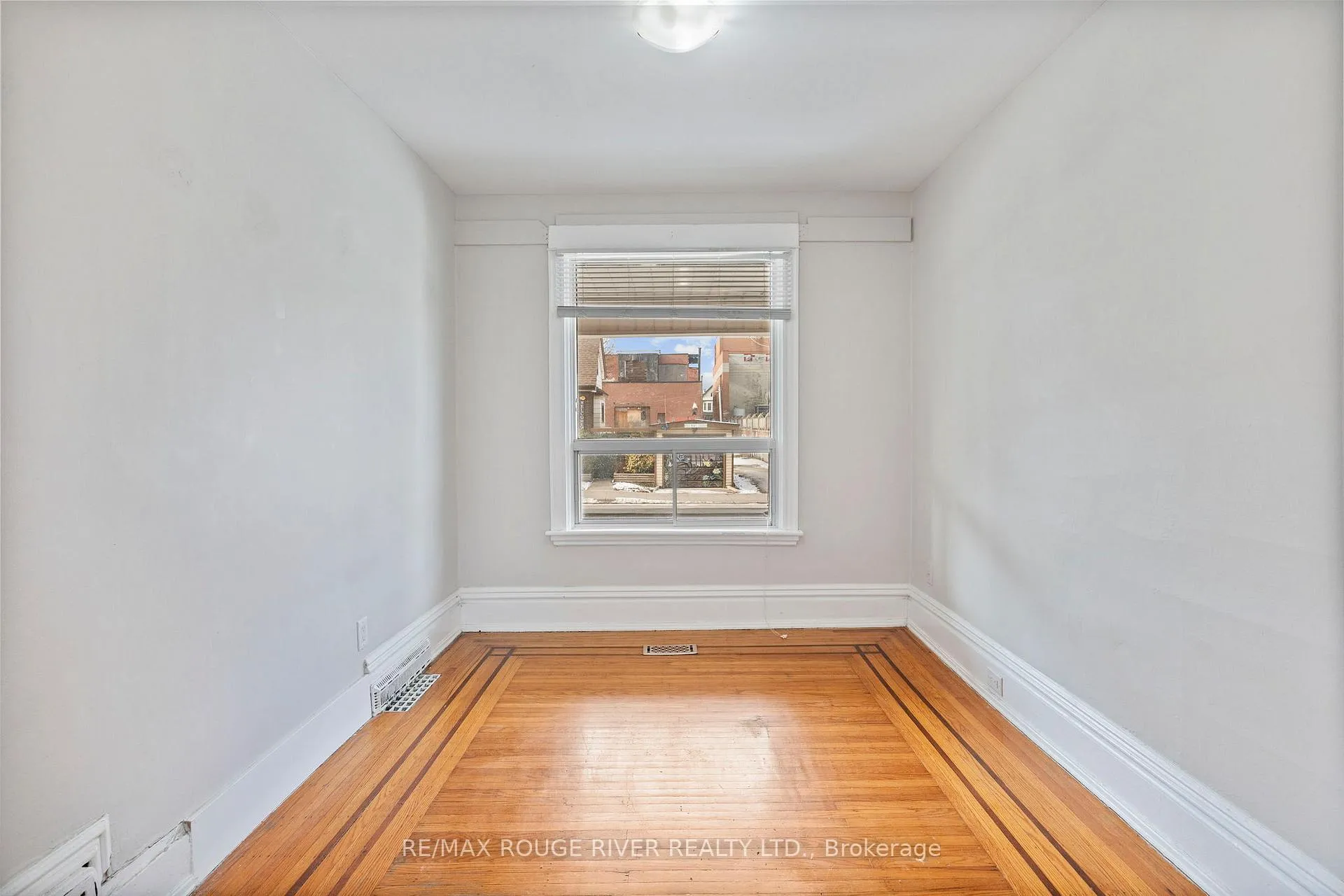 Photo 6 of Unit 1, 20 Birch Avenue, Hamilton, Gibson — HOMEH