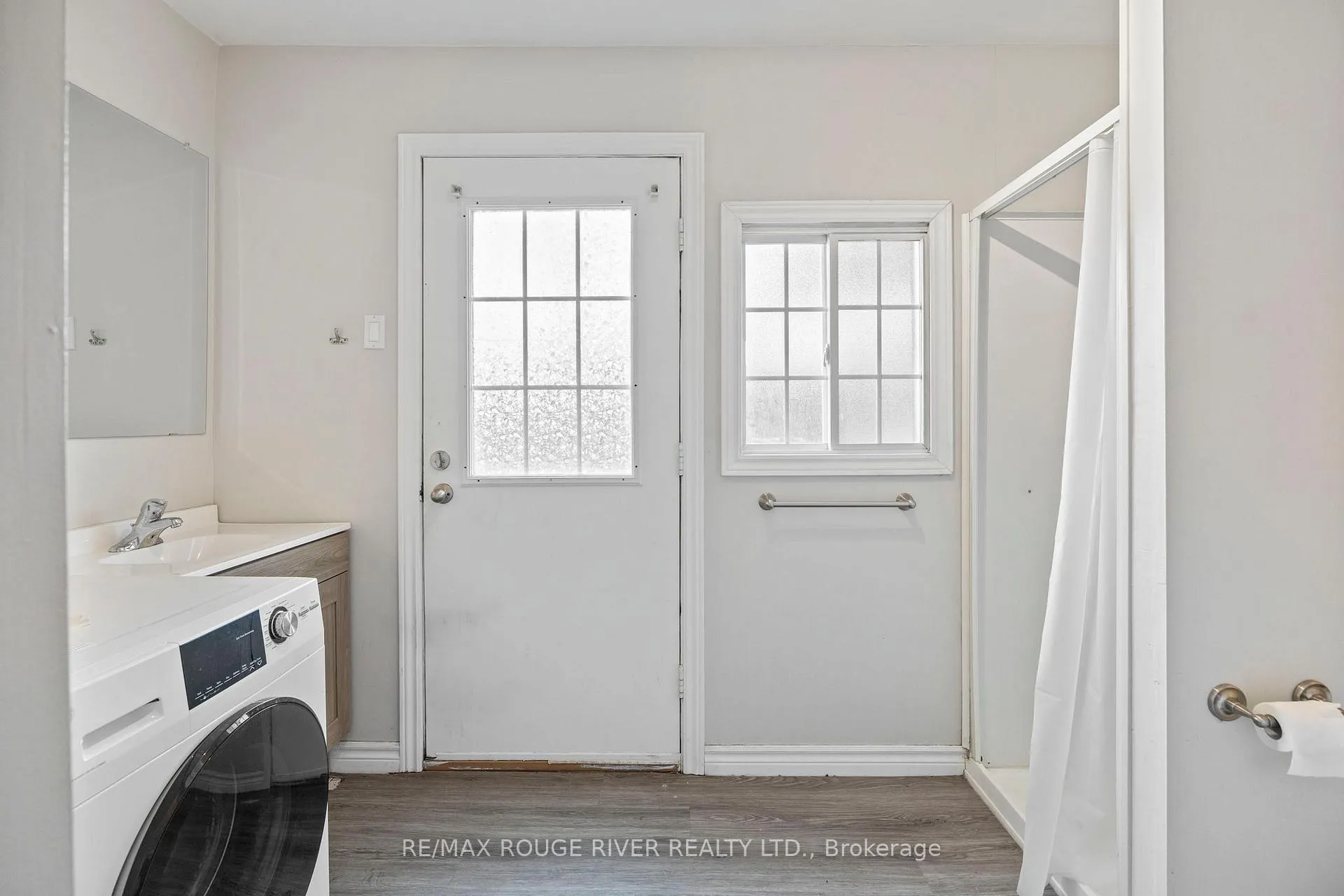 Photo 13 of Unit 1, 20 Birch Avenue, Hamilton, Gibson — HOMEH