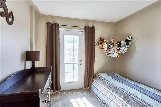 Photo 16 of 54 Stanhope Street, Whitby, Port Whitby — HOMEH