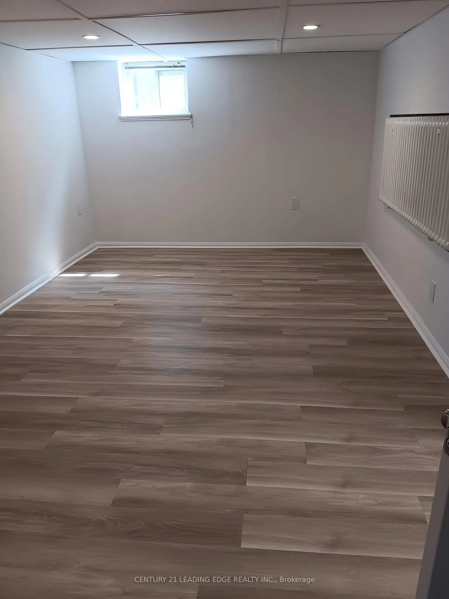 Photo 3 of 113 Lankin Boulevard, Toronto, East York — HOMEH