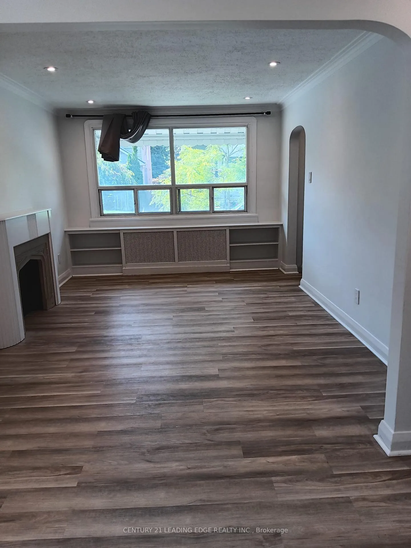 Photo 15 of 113 Lankin Boulevard, Toronto, East York — HOMEH