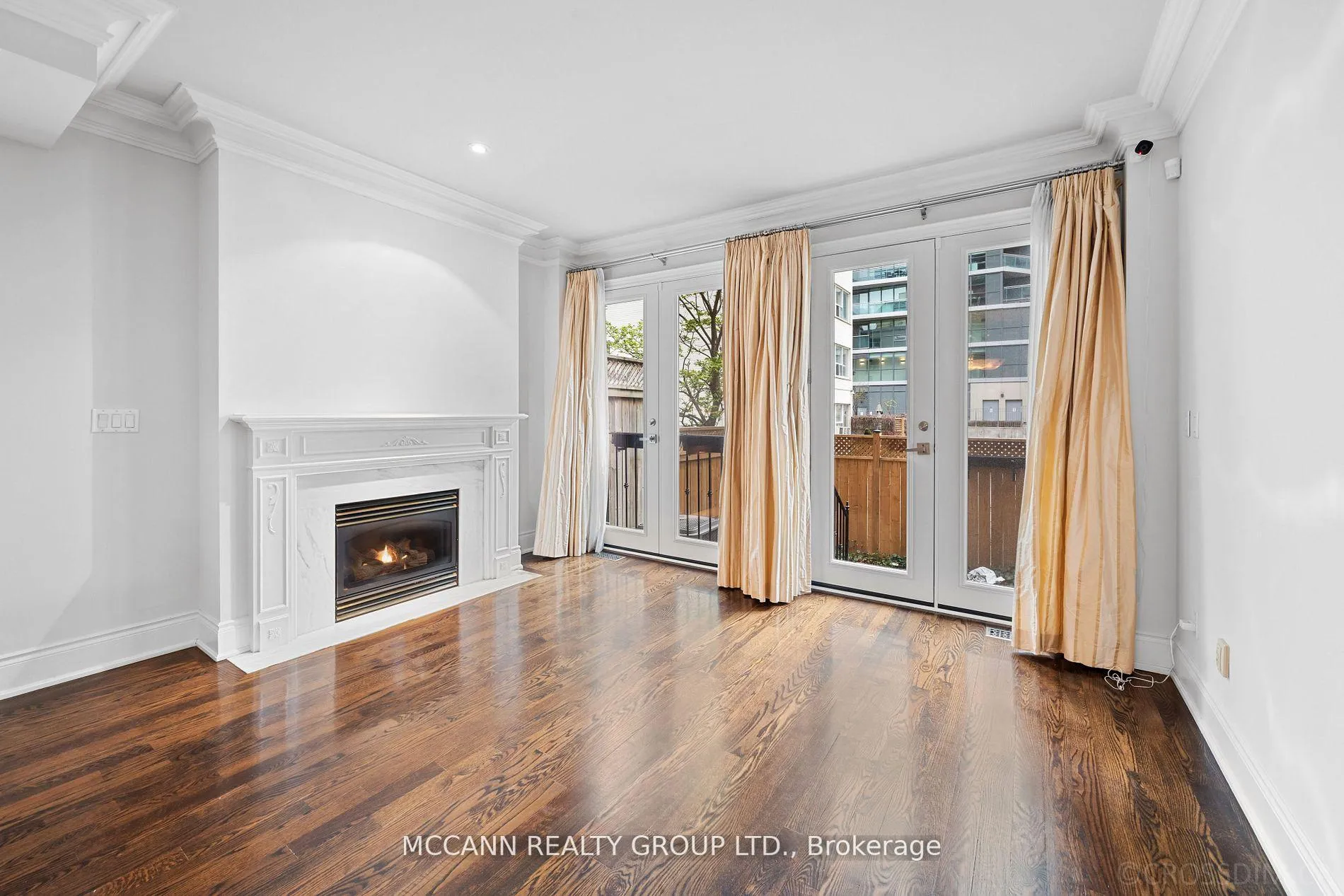 Photo 3 of 170 Redpath Avenue, Toronto, Mount Pleasant West — HOMEH