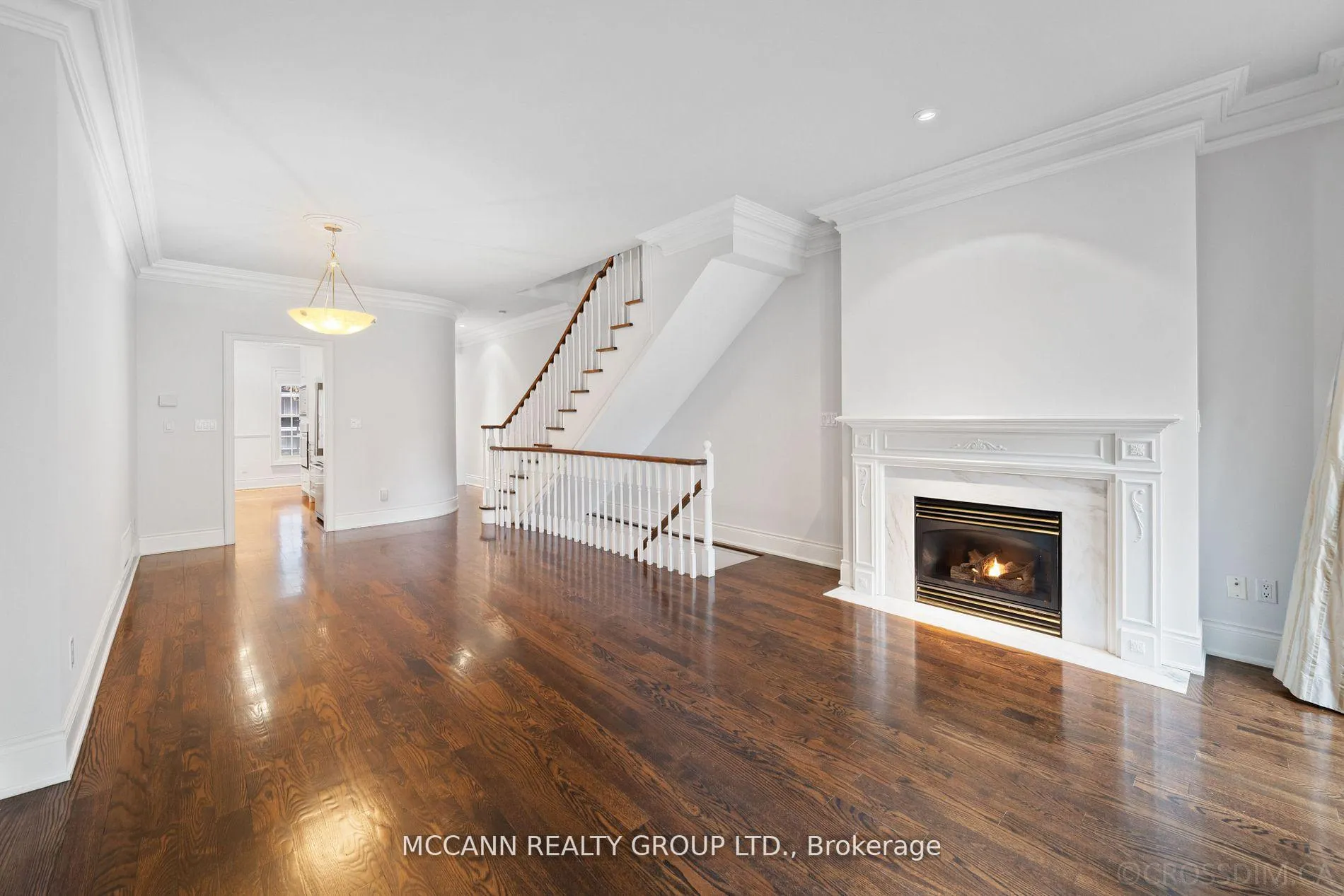 Photo 4 of 170 Redpath Avenue, Toronto, Mount Pleasant West — HOMEH