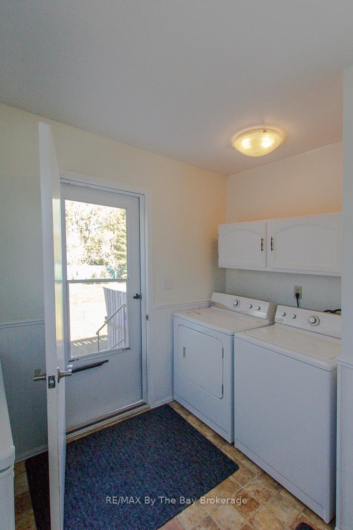 Photo 15 of 208 Jane Street, Clearview, Stayner — HOMEH