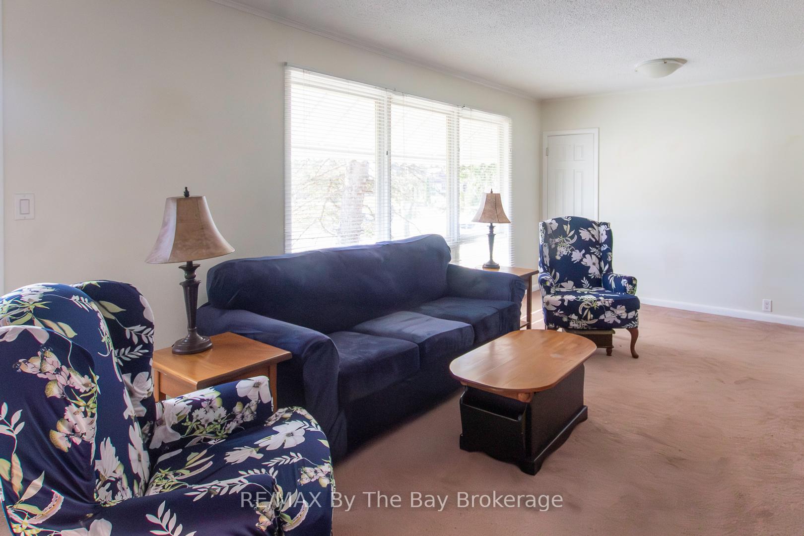 Photo 20 of 208 Jane Street, Clearview, Stayner — HOMEH