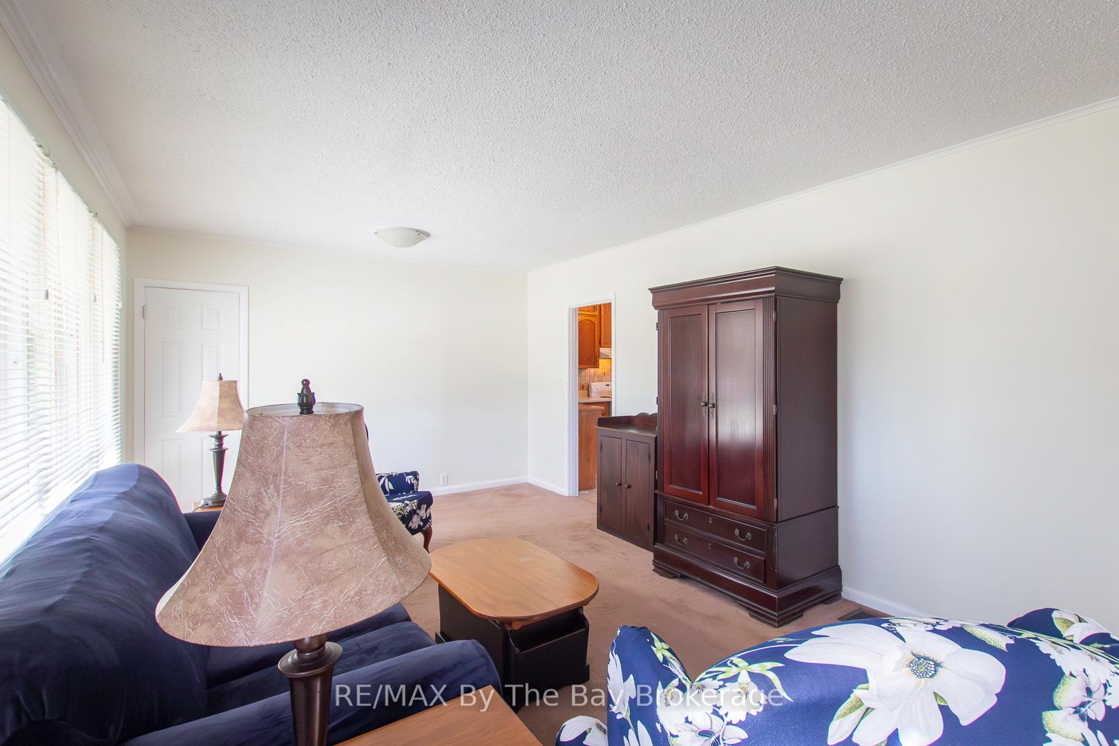 Photo 21 of 208 Jane Street, Clearview, Stayner — HOMEH
