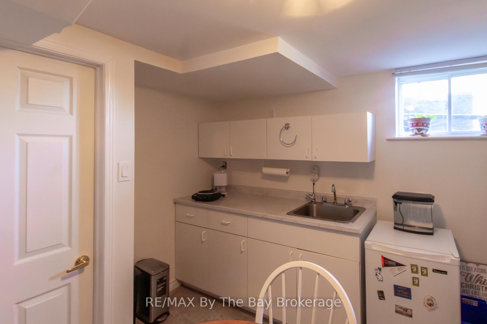 Photo 35 of 208 Jane Street, Clearview, Stayner — HOMEH