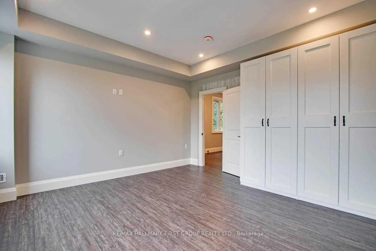 Photo 4 of Unit Second floor, 429 Madison Avenue, Oshawa, McLaughlin — HOMEH