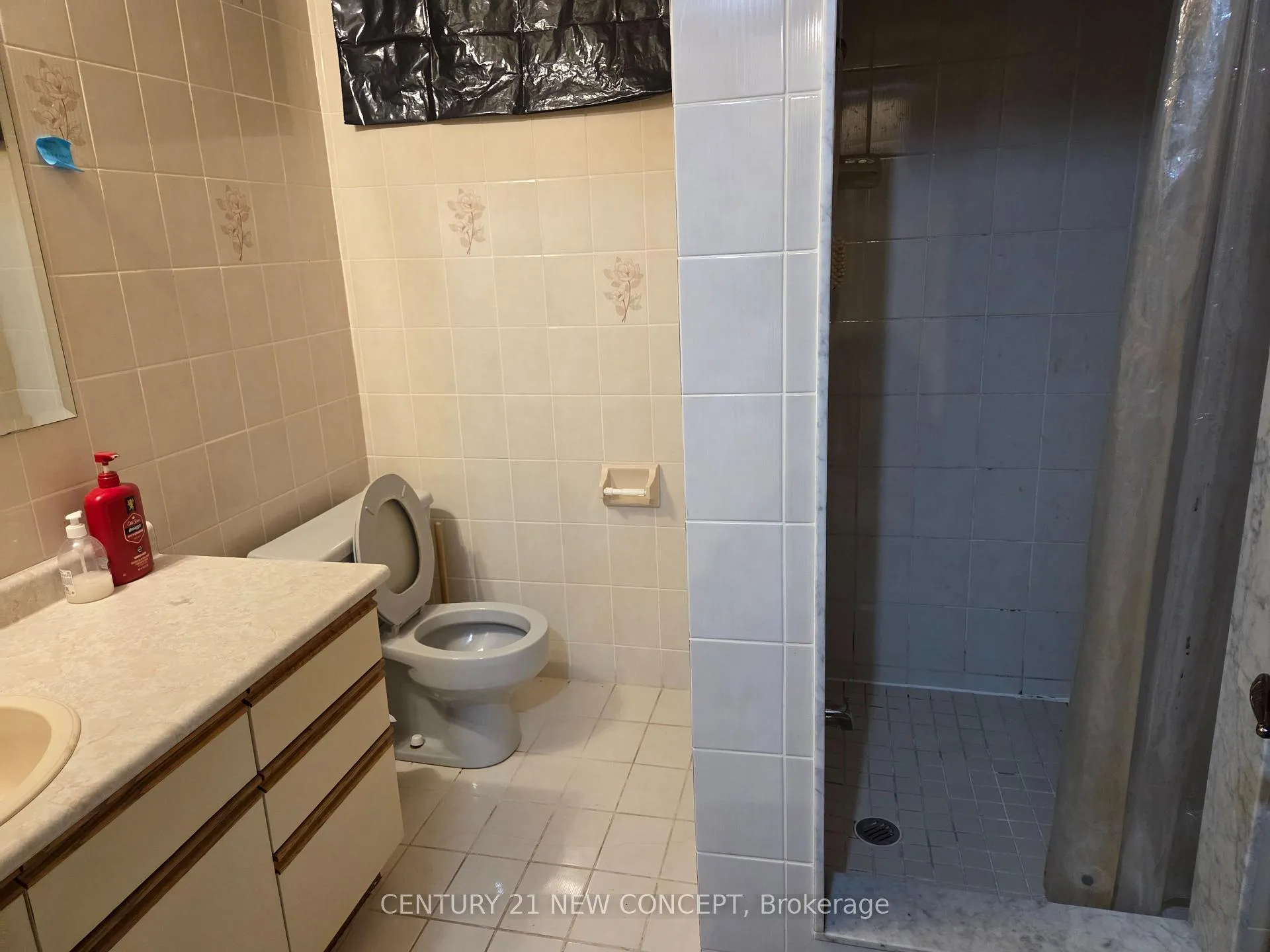 Photo 5 of Unit Basement, 320 Spring Gate Boulevard, Vaughan, Crestwood-Springfarm-Yorkhill — HOMEH