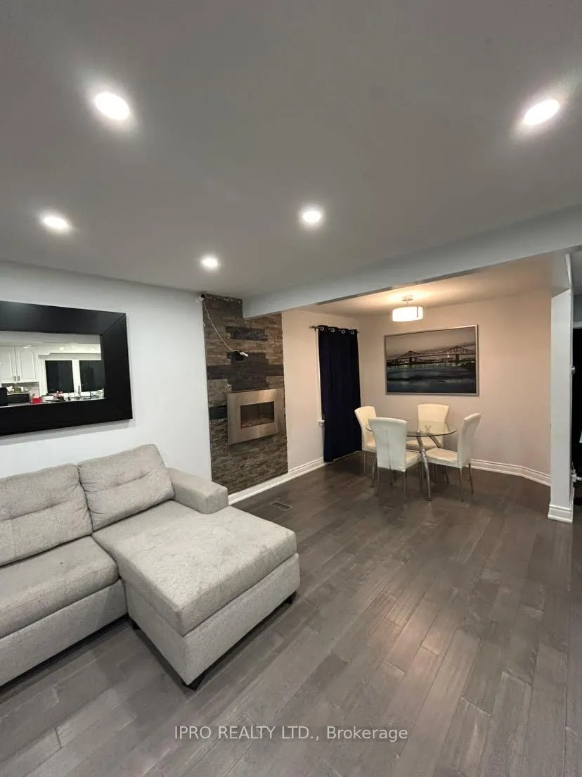 Photo 3 of 357 Cadillac Avenue S, Oshawa, Rural Oshawa — HOMEH
