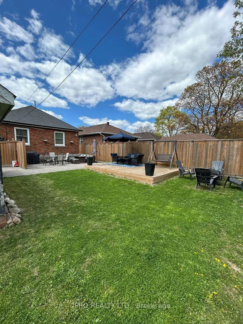 Photo 10 of 357 Cadillac Avenue S, Oshawa, Rural Oshawa — HOMEH